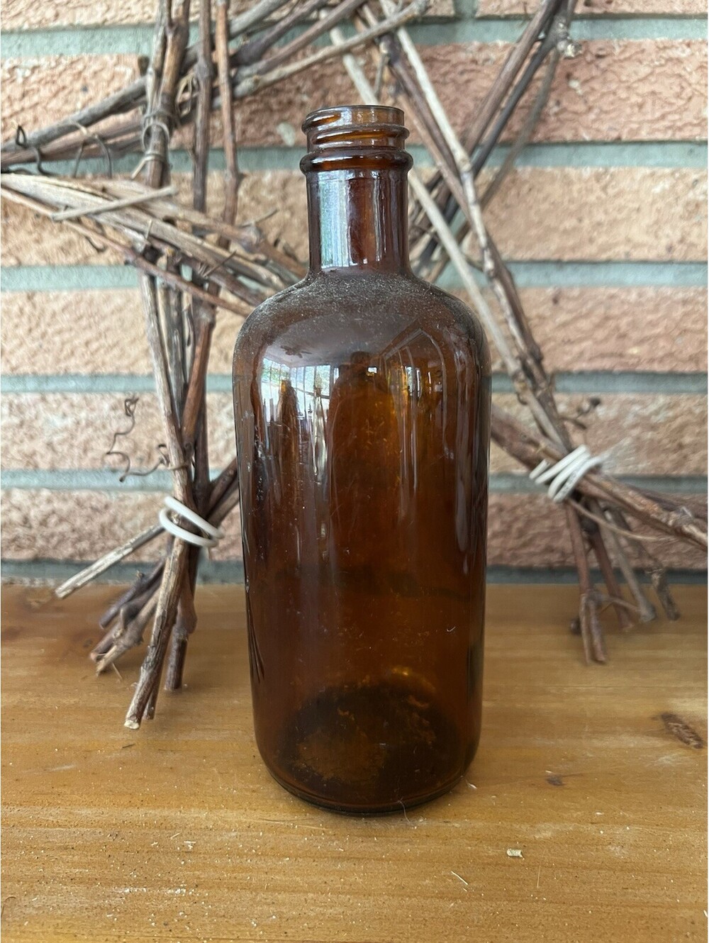 Vintage Collectable Amber brown  Glass Black and Leaf Medicine Bottle 8 oz